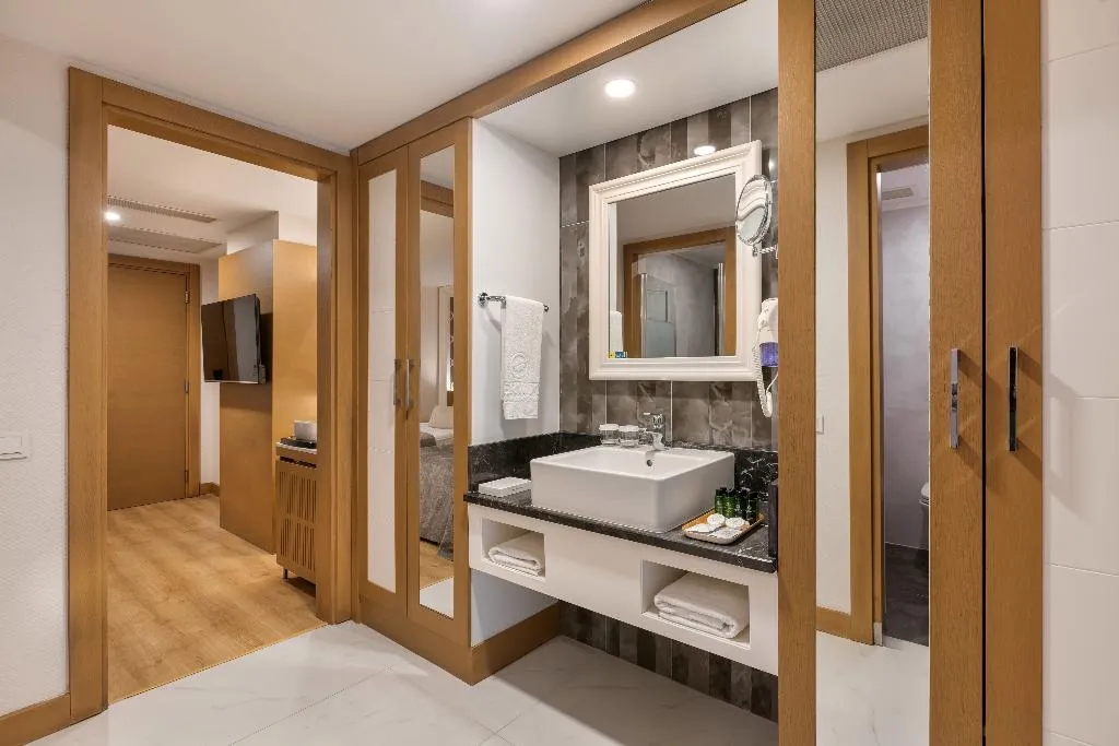 FAMILY ROOM STANDARD Room, Sherwood Exclusive Lara, Antalya