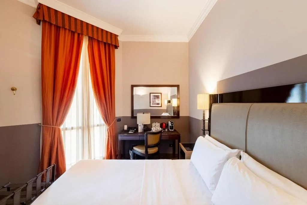DOUBLE QUEEN SIZE BED Room, ALLEGROITALIA San Gallo Firenze, Florence