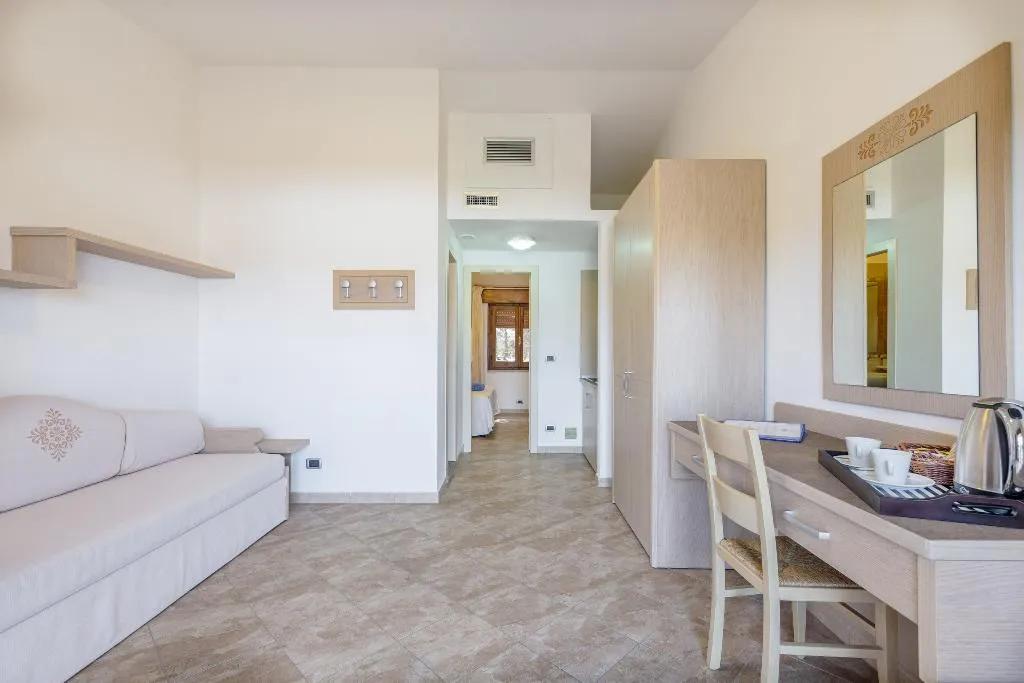 SUITE DELUXE SUPERIOR Room, Club Hotel Residence Baiaverde, Alghero