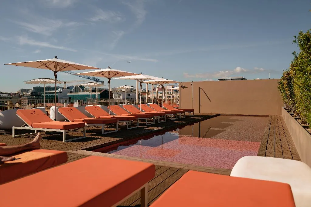 Pool, Lumen Hotel and The Lisbon Light Show, Lisbon