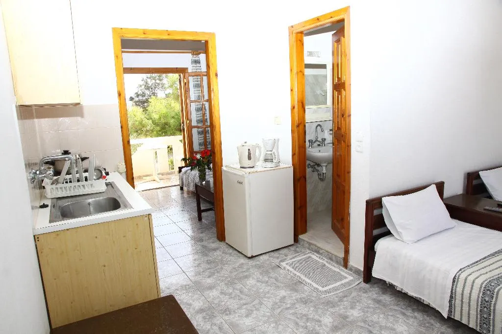APARTMENT CAPACITY 4 Room, Mari Evans Apartments, Crete
