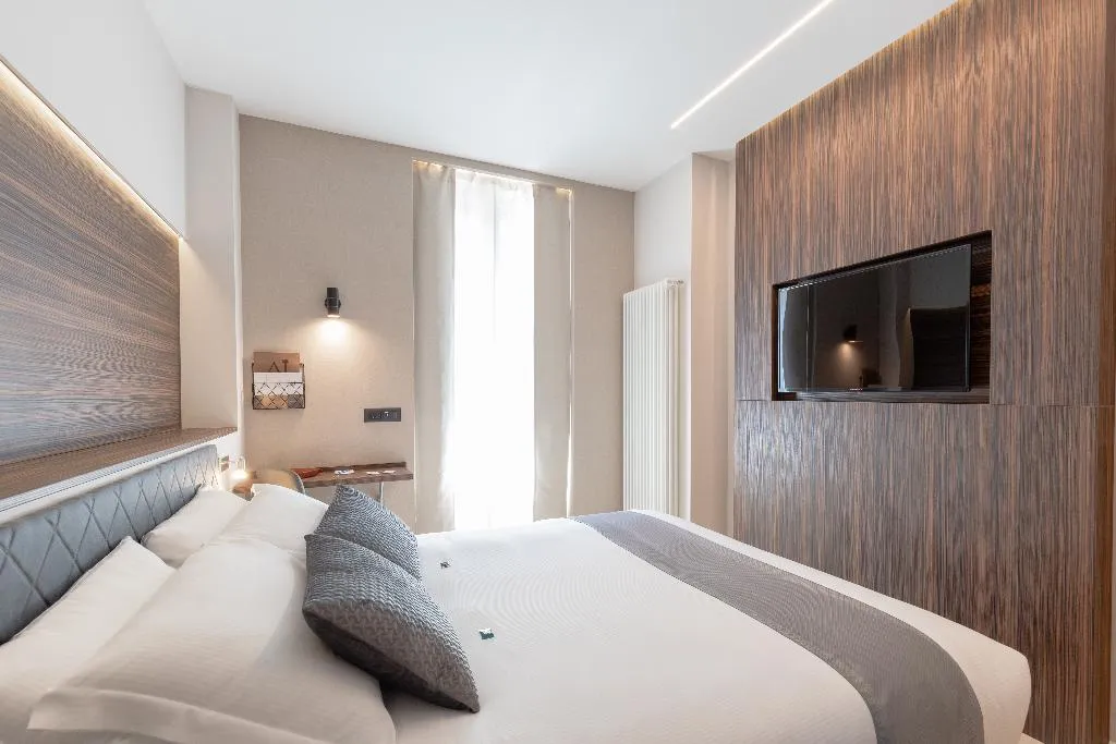 Double or Twin SUPERIOR Room, AH - Duomo Essence, Milan