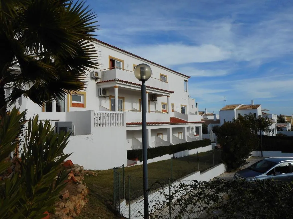 General view, Agua Marinha, Algarve