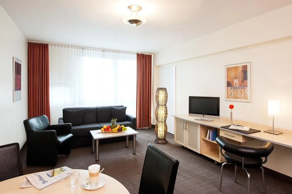 Room, Berlin City-West, Berlin