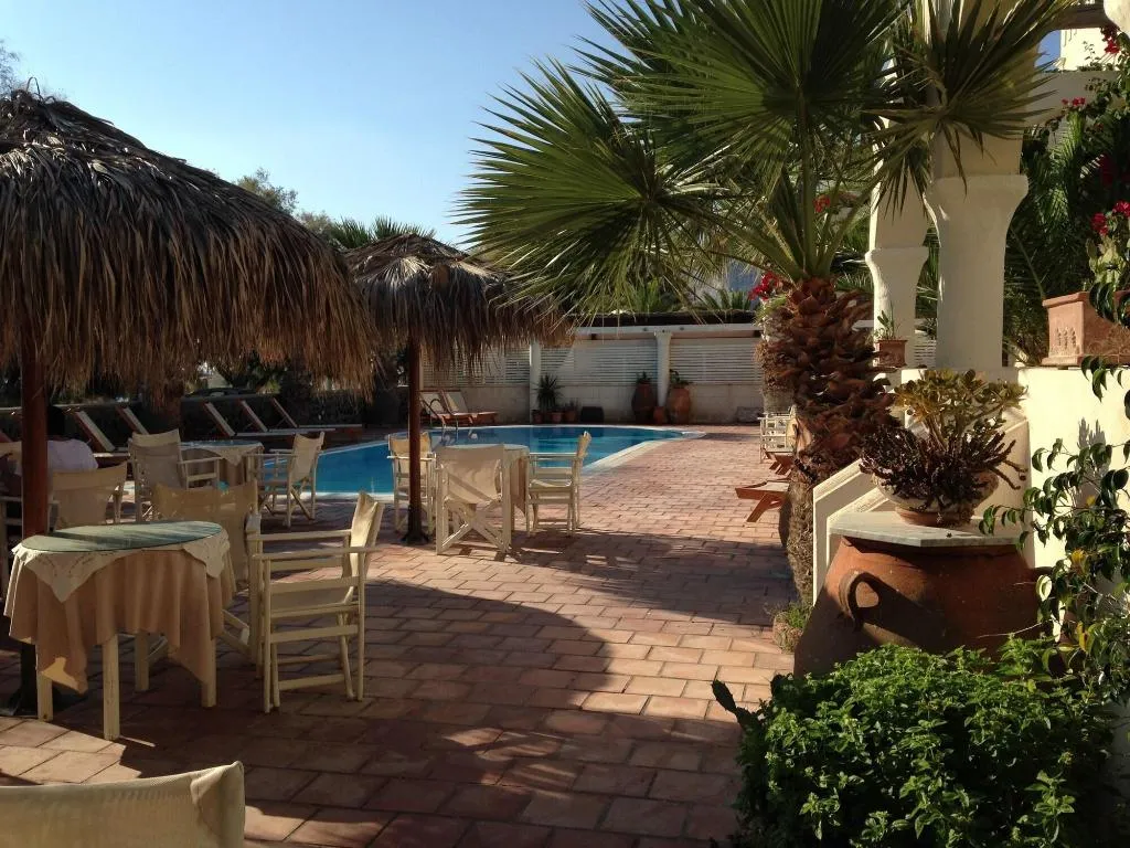 Sports and Entertainment, The Boathouse Hotel, Santorini