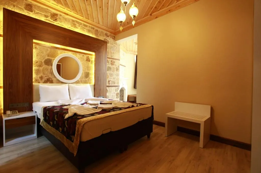 Room, Bacchus Pension, Antalya