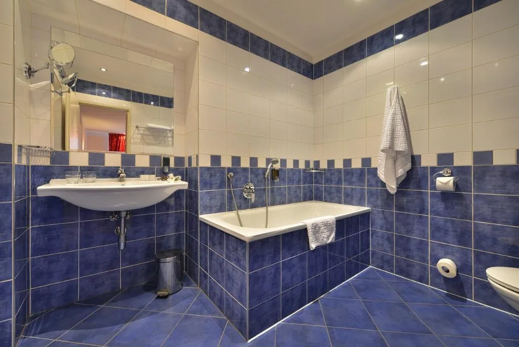 SINGLE STANDARD Room, EA hotel Jeleni Dvur Prague Castle, Prague