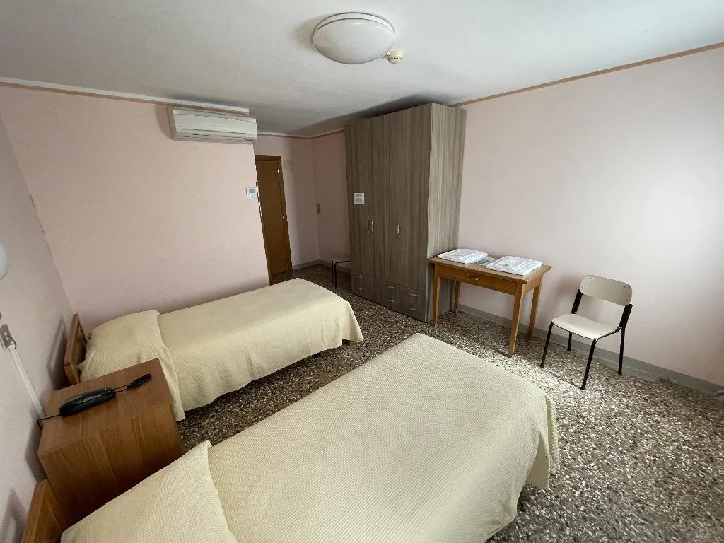 TWIN CANAL VIEW Room, Casa Caburlotto, Venice