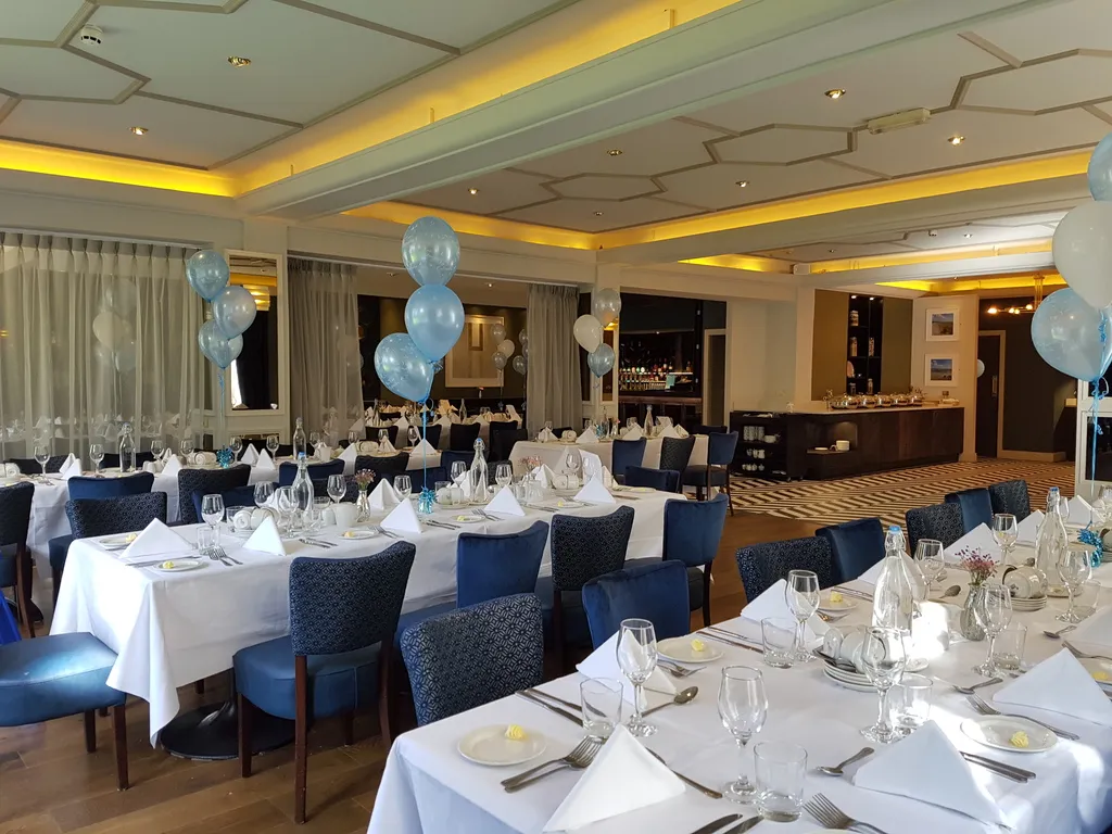 Restaurant, Sandymount Hotel, Dublin