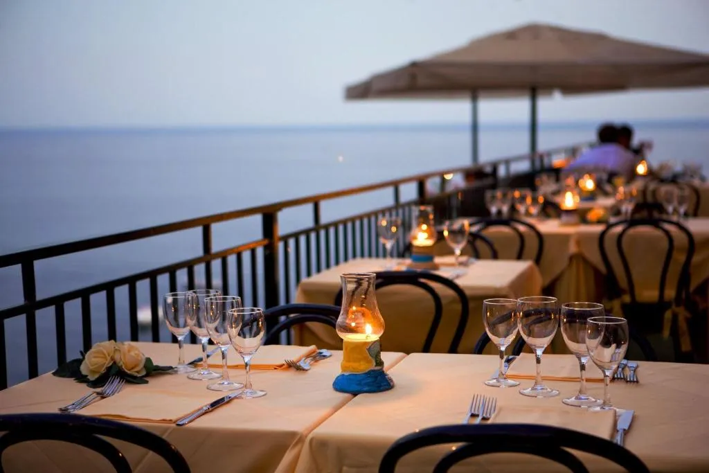 Restaurant, Hotel Onda Verde, Naples