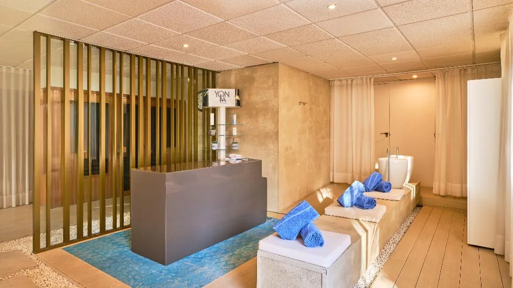Sports and Entertainment, Hotel Fénix Torremolinos Adults Only Recommended, Costa Del Sol