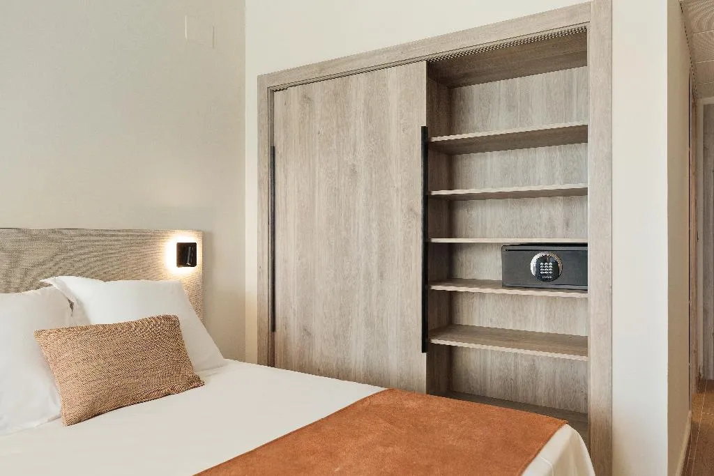 DOUBLE CAPACITY 2 Room, Best Oasis Tropical, Costa Almeria