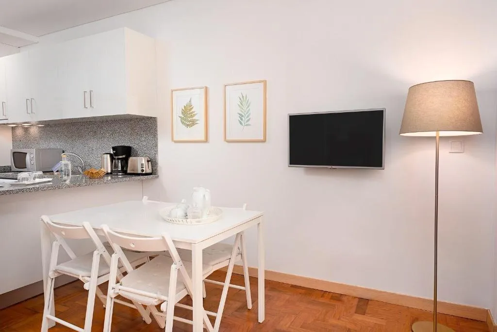 Room, Oporto Stories Apartments - Santa Catarina, 219, Porto