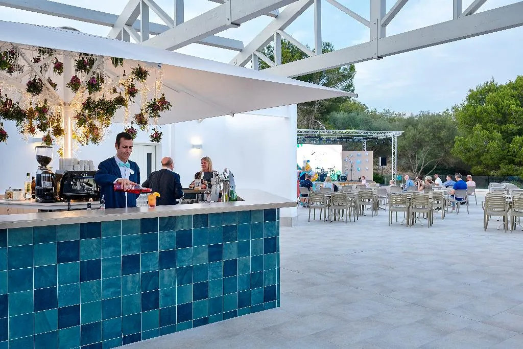 Bar, Iberostar Waves Cala Domingos, Majorca