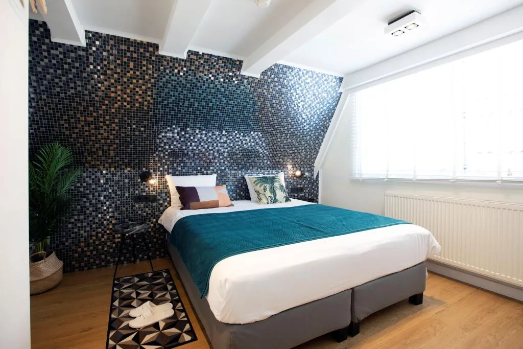 DOUBLE STANDARD Room, Quentin Golden Bear Hotel, Amsterdam