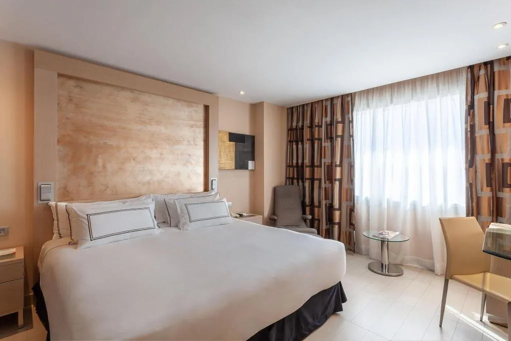 Room, Melia Sevilla, Seville