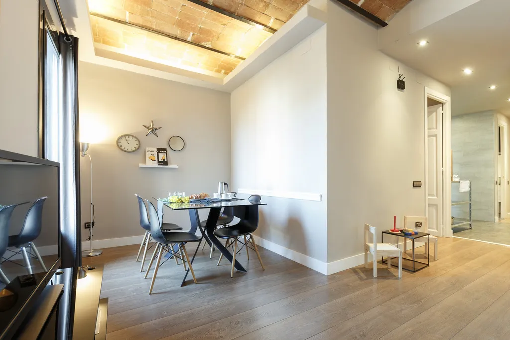 APARTMENT CAPACITY 3 Room, AinB Eixample-Miro Apartments, Barcelona