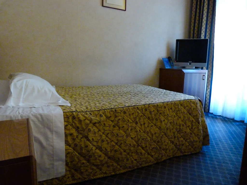 SINGLE CLASSIC Room, Garden Hotel, Umbria