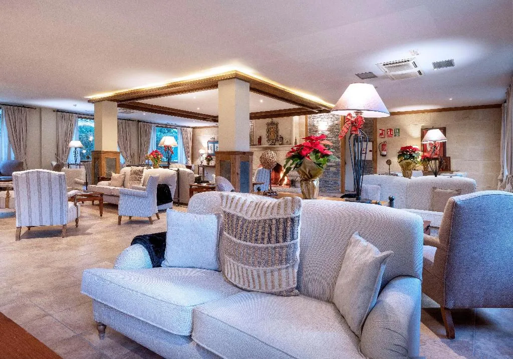 Lobby, Vielha Val d’Arán Affiliated by Melia, Costa Brava