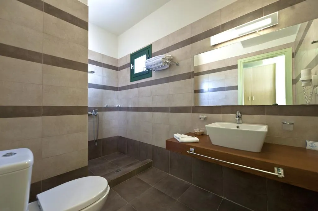 Double or Twin SEA VIEW Room, Skiathos Club Hotel & Suites, Skiathos