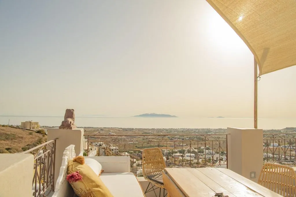 General view, Nano Suites, Santorini