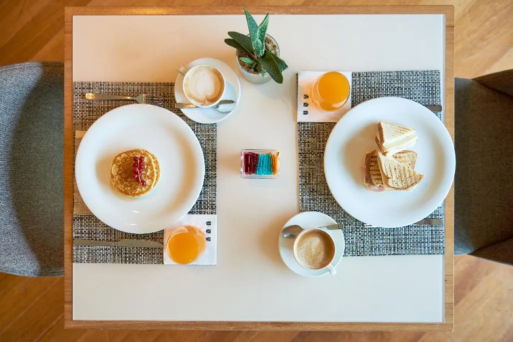 Restaurant, Unahotels Varese, Milan