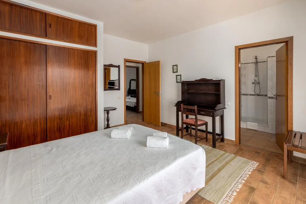 VILLA THREE BEDROOMS Room, Parque Monte Verde, Algarve