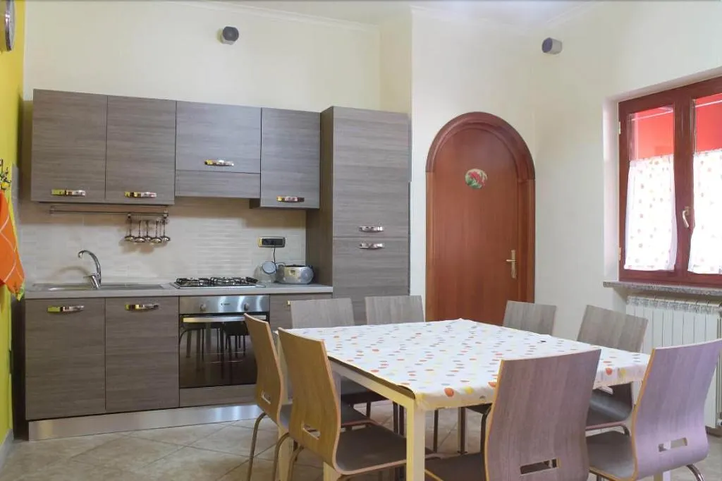 Sports and Entertainment, Vesuvio Smiling, Naples