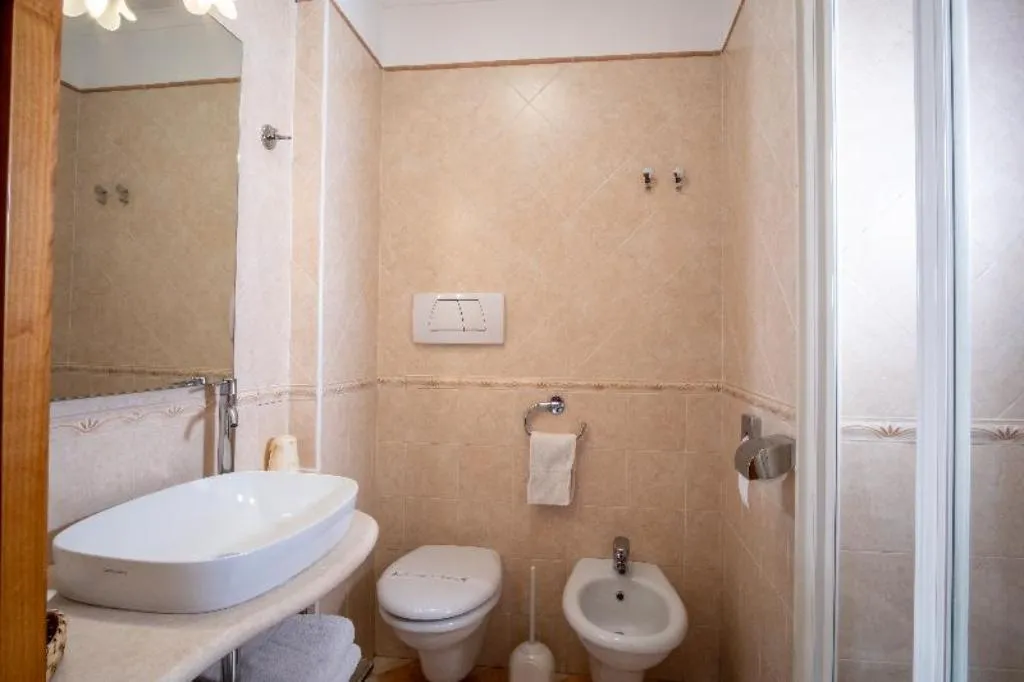 TWIN SUPERIOR WITH BALCONY Room, Hotel Savoia, Naples