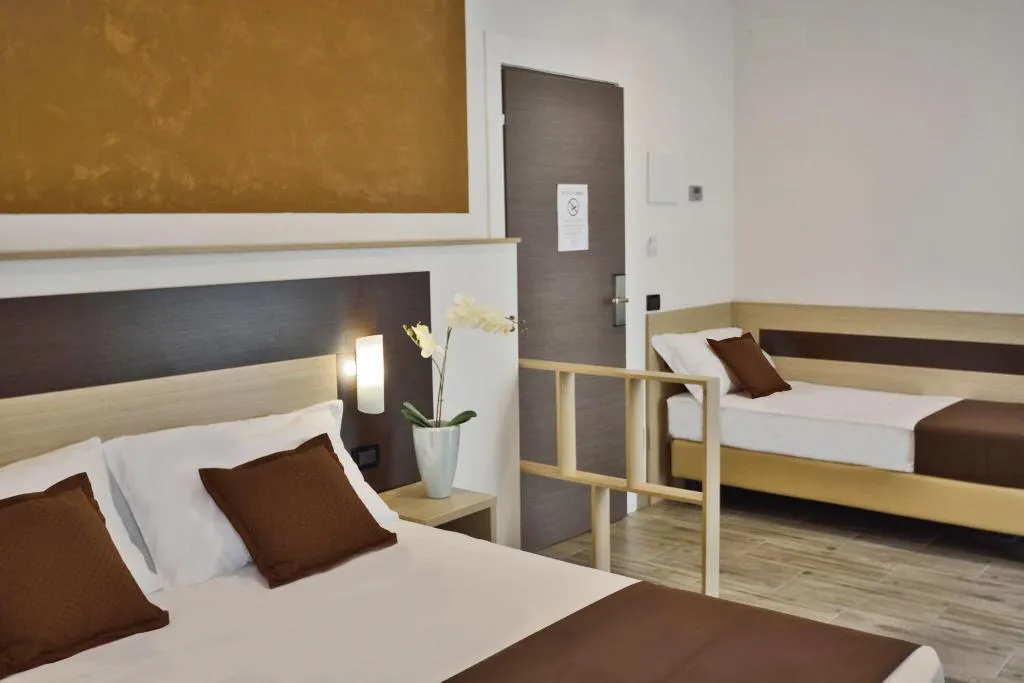JUNIOR SUITE WITH BALCONY Room, Luxor Florence, Florence