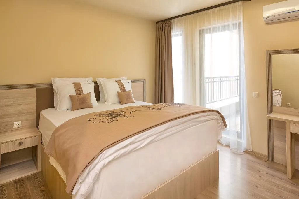 APARTMENT TWO BEDROOMS Room, Argisht Partez, Varna
