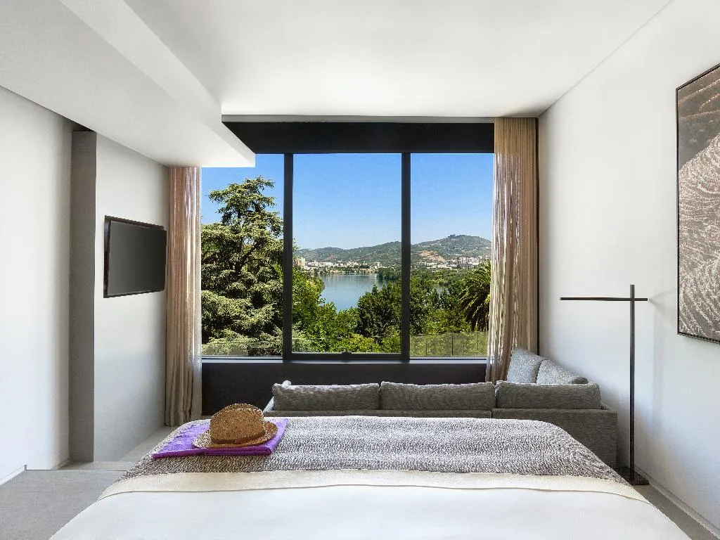 Double or Twin RIVER VIEW Room, Six Senses Douro Valley, Porto