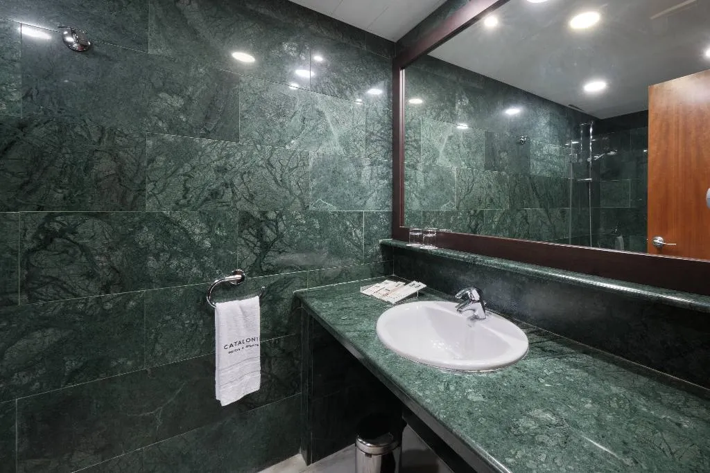 Double or Twin PREMIUM Room, Catalonia Park Putxet, Barcelona