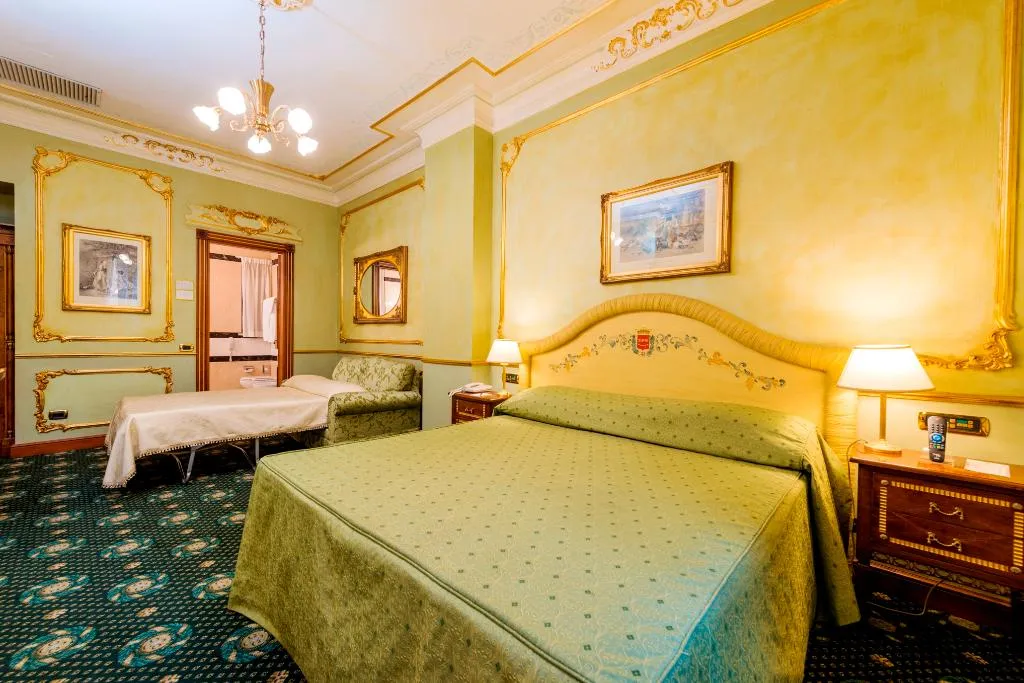 TRIPLE DELUXE Room, Grand Hotel Wagner, Palermo