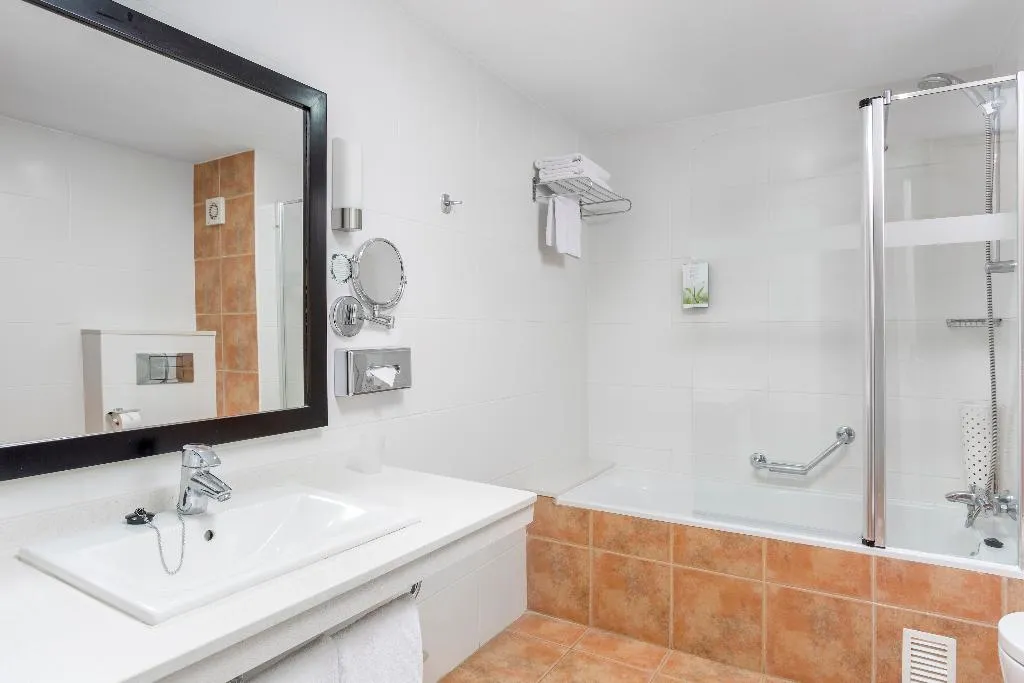 APARTMENT TWO BEDROOMS Room, Hilton Vacation Sunset Harbour Club Tenerife, Tenerife