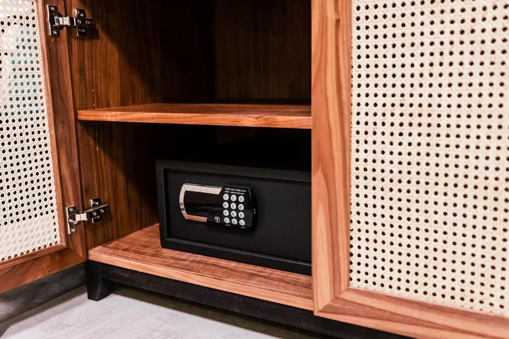 Room, Armerun Heritage Hotel & Residences, Split