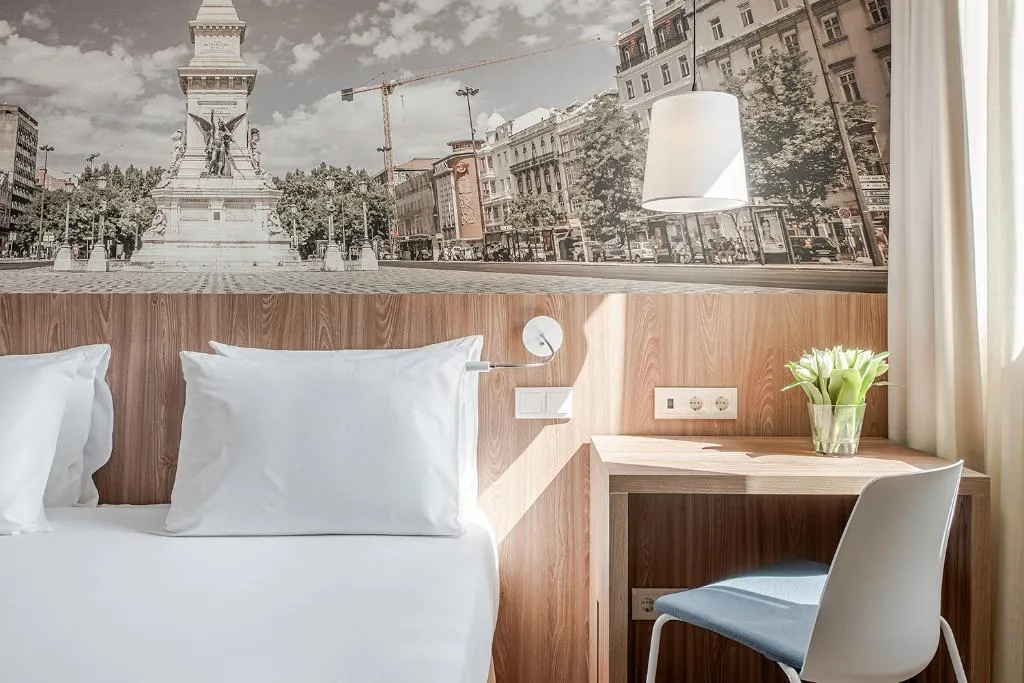 Room, Dorma Saldanha, Lisbon