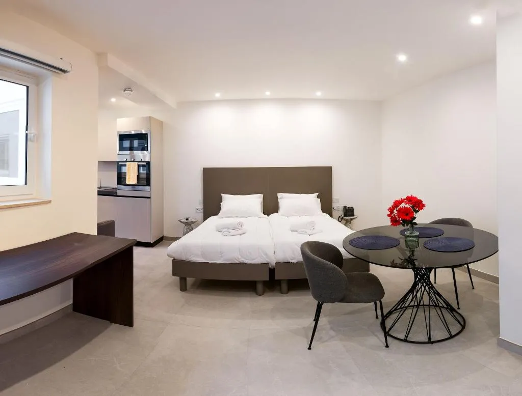Room, The Central Guesthouse, Malta