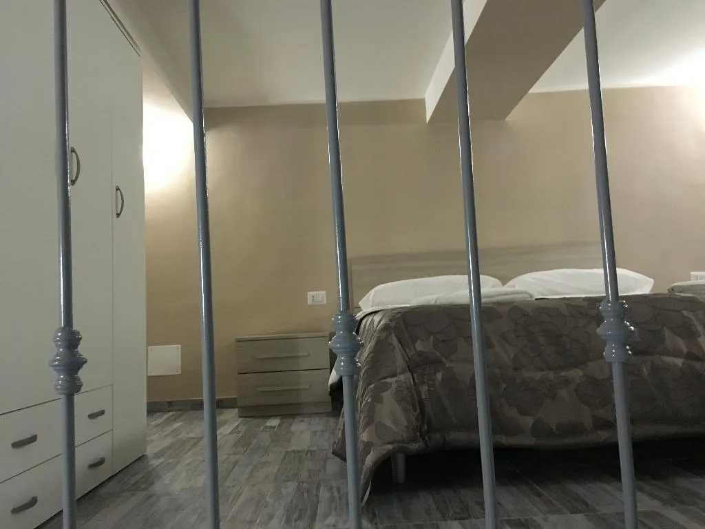 APARTMENT CAPACITY 4 Room, B&B Chez Moi, Naples
