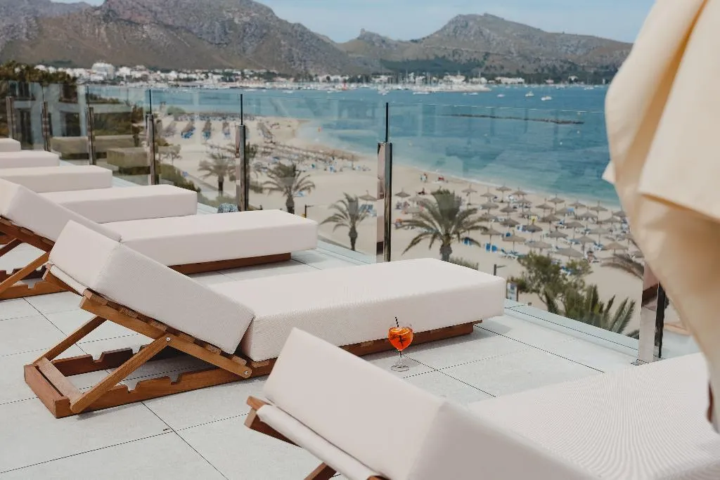 Terrace, Hoposa Uyal, Majorca