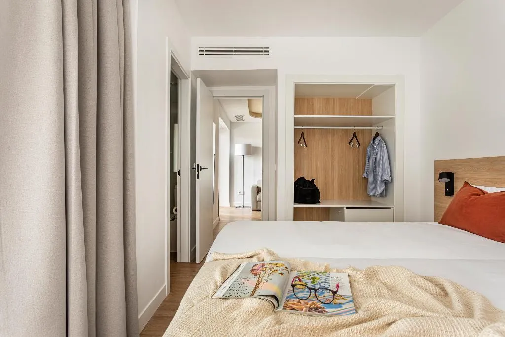 APARTMENT DELUXE Room, B48 Valencia Feria, Valencia