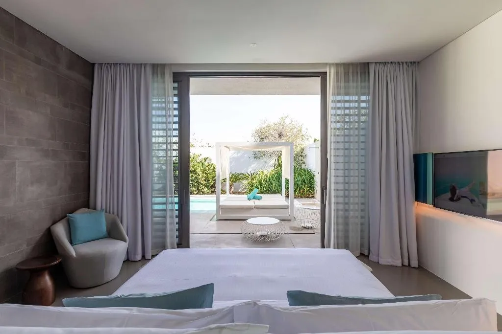 VILLA WITH PRIVATE POOL Room, Nikki Beach Resort & Spa Dubai, Dubai
