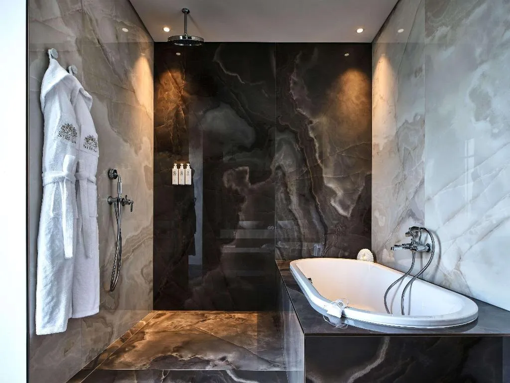 SUITE LAKE VIEW Room, Boutique Hotel Stresa, Milan
