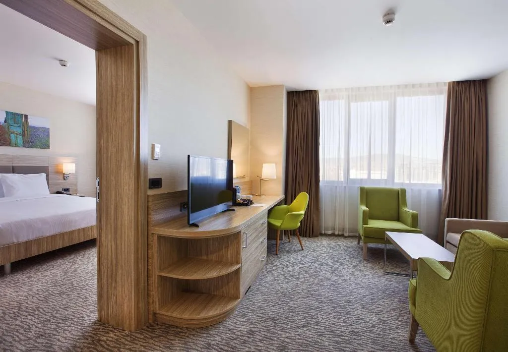 JUNIOR SUITE KING SIZE BED Room, Hilton Garden Inn Isparta, Antalya