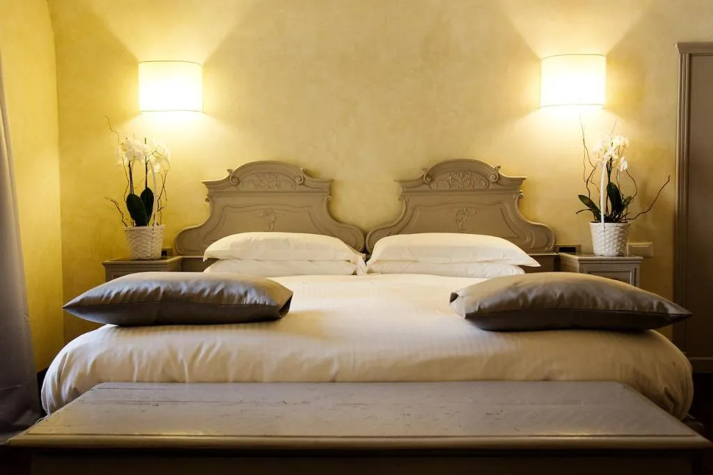 Room, Teichner Suite, Rome