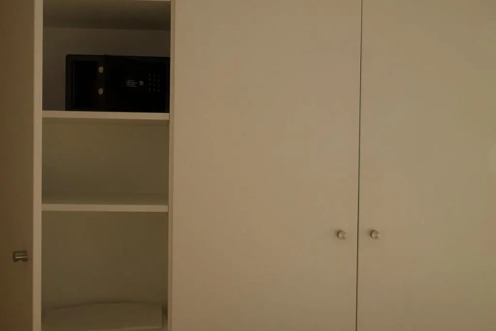 APARTMENT SUPERIOR ONE BEDROOM Room, Dalma Flats, Lisbon