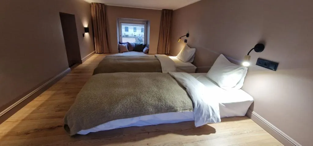 FAMILY ROOM DELUXE WITH AIR CONDITIONING Room, Aparthotel Amella, Riga