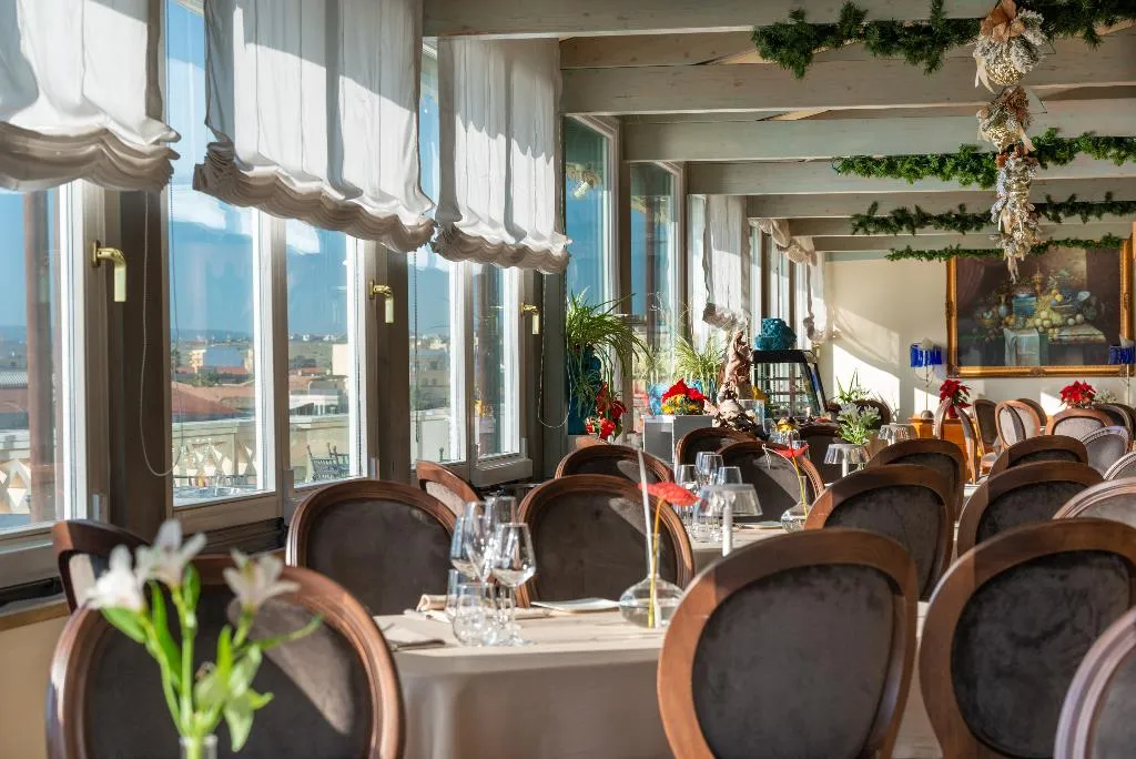 Restaurant, Grand Hotel Ortigia, Catania