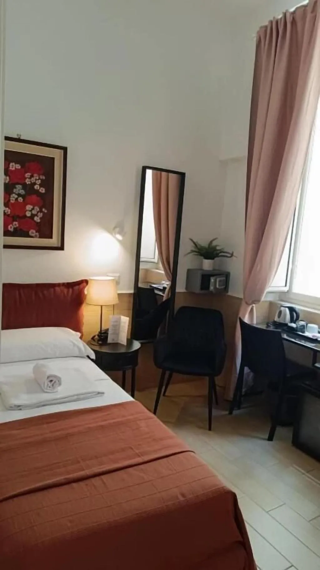 Room, Hotel H22, Naples