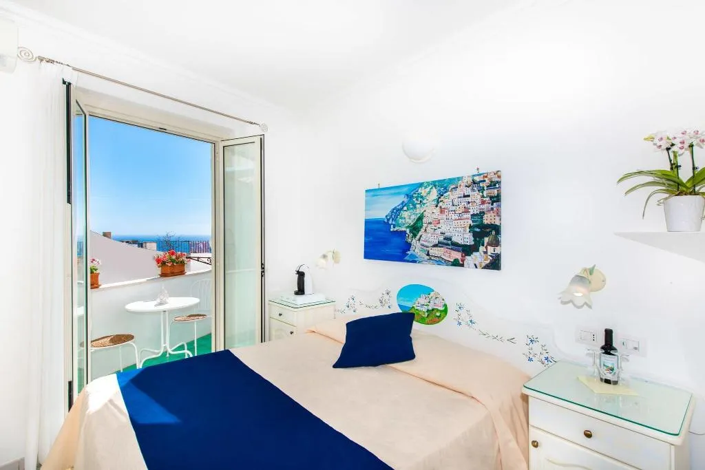 DOUBLE PARTIAL SEA VIEW Room, Pensione Casa Guadagno, Naples
